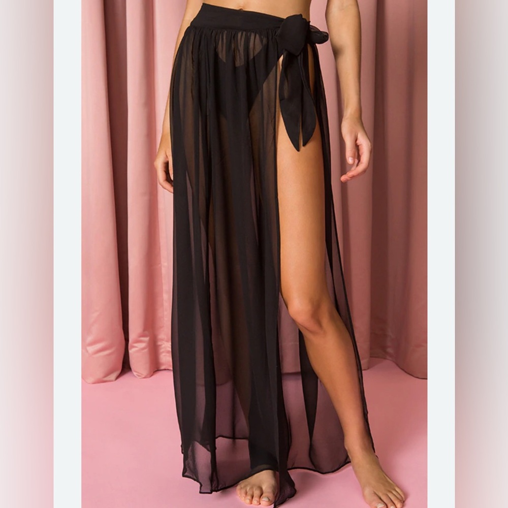 Superdown Black  Sheer Maxi skirt size xs